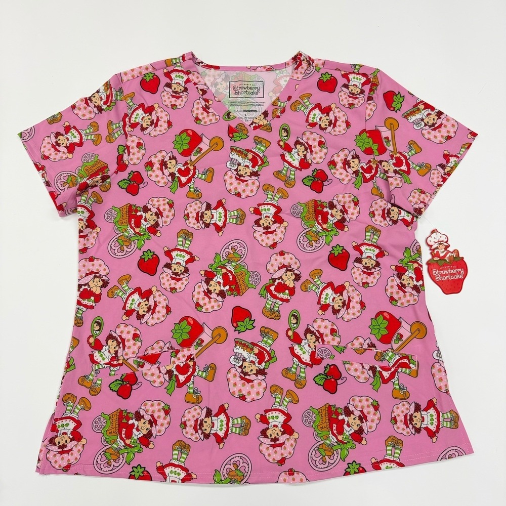 The World Of Strawberry Shortcake Scrub Top Isaac Morris‎ Size Large With NWT